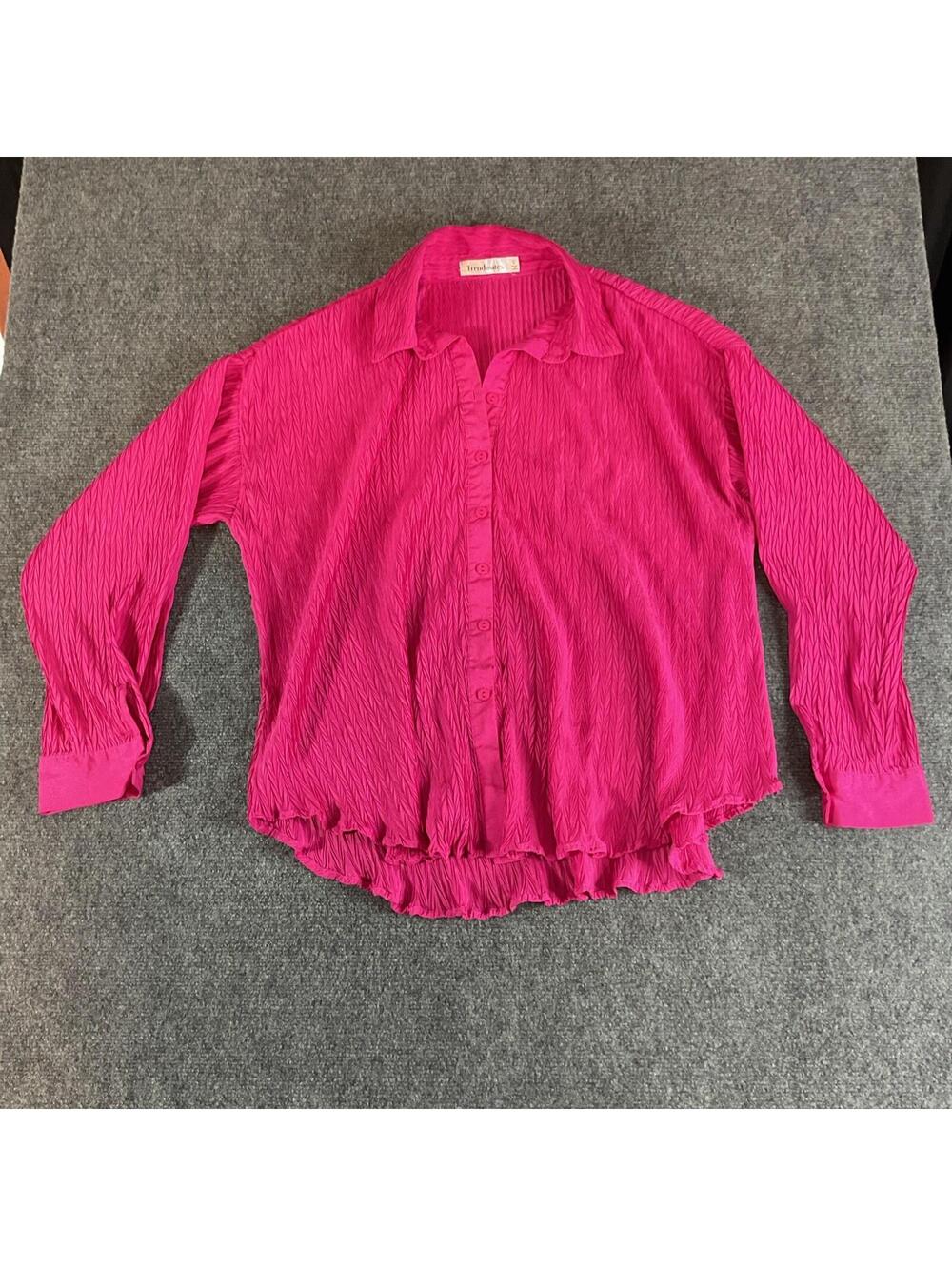 Trendmates Long Sleeve Ruffle Bottom Button Up Pink Size L